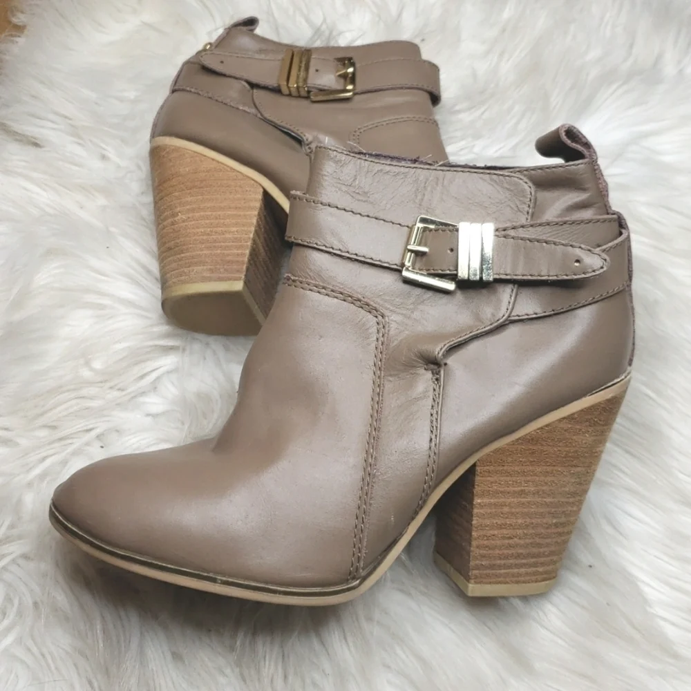 Report Osprey Taupe Belted High Heel Ankle Boots 9